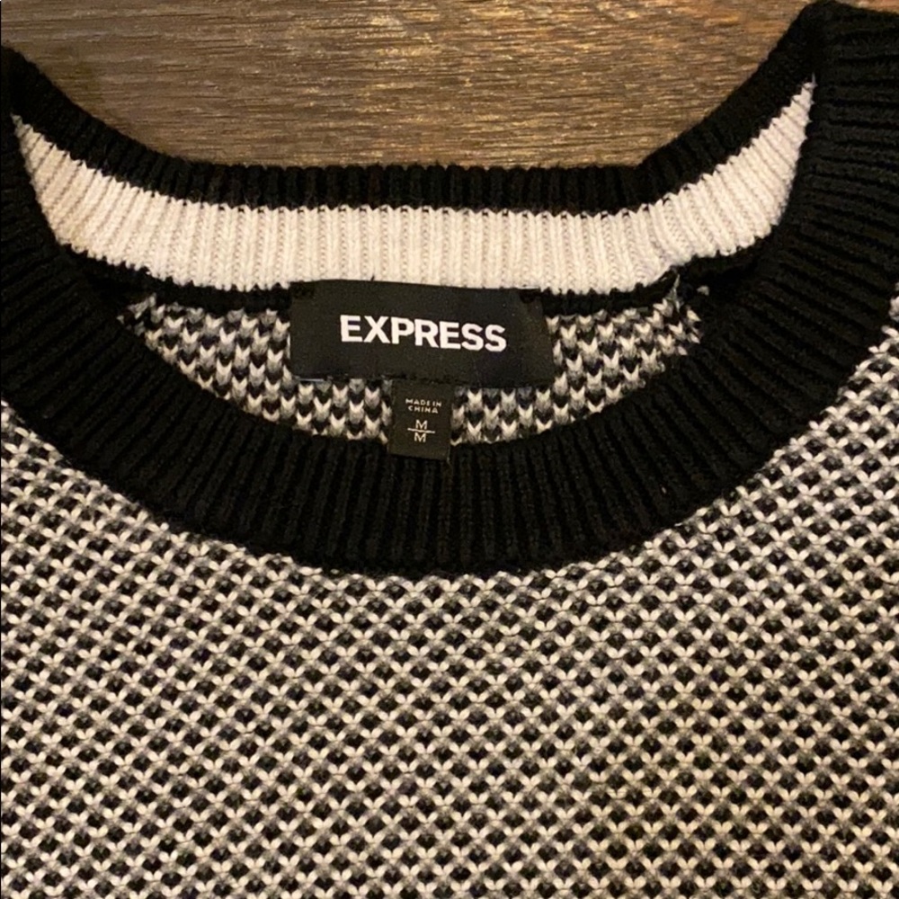 Express sweater - Picture 2 of 2